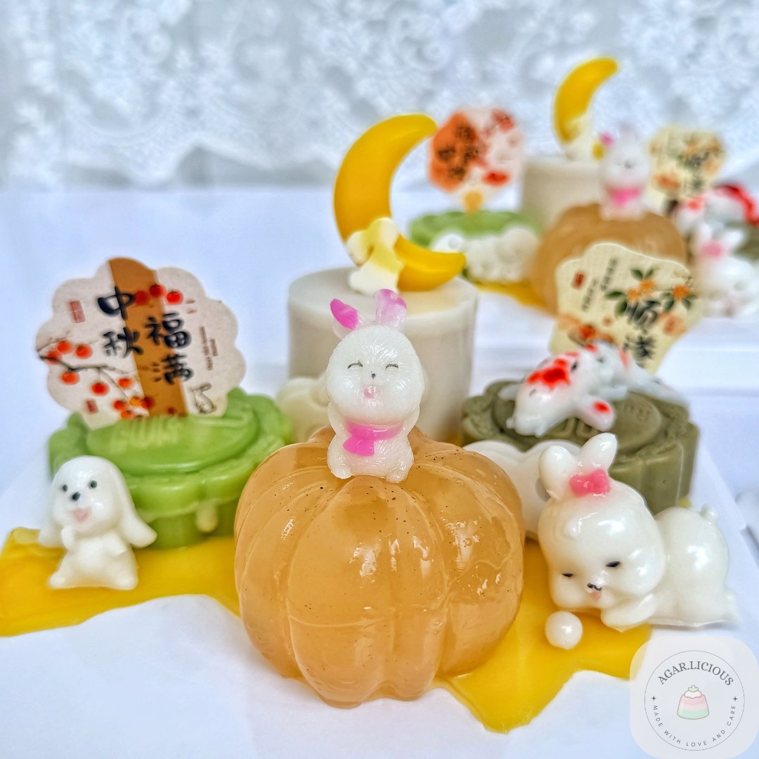 Rabbit design jelly mooncake set for Mid-Autumn Kuching 燕菜月餅